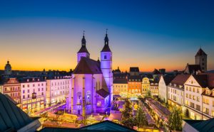 Auch in Regensburg ist die Nachfrage an Mietwohnungen ungebrochen hoch. Das Ergebnis: Teure Mieten.